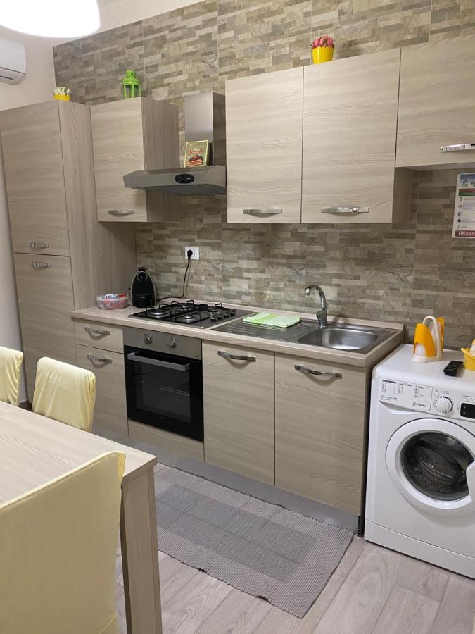 Lo Scalo Apartment Molfetta Eksteriør billede